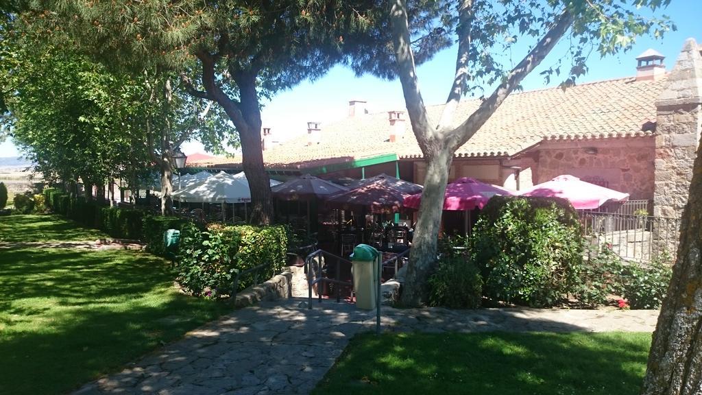 Hotel Restaurante Sonsoles Avila Exterior photo